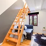 Cozy Loft W Poll Near Porto Cellars