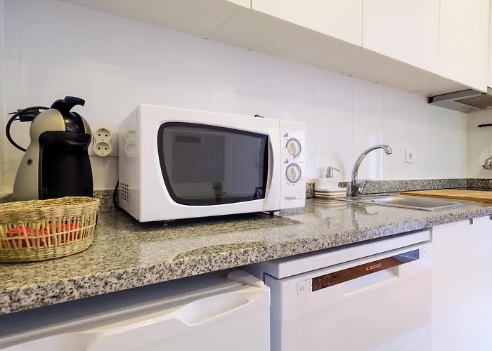 Appartement Cozy Loft W Poll Near Porto Cellars