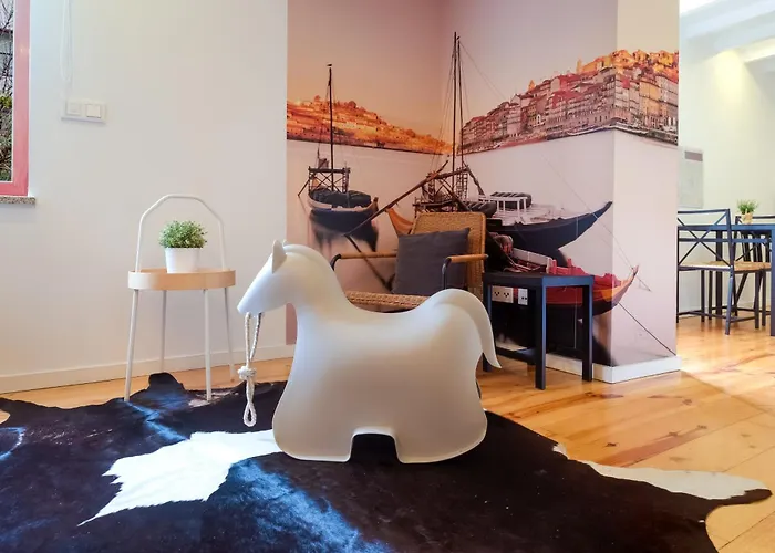 Cozy Loft W Poll Near Porto Cellars Appartement