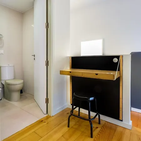 Cozy Loft W Poll Near Porto Cellars شقة *