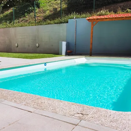 Cozy Loft W Poll Near Porto Cellars