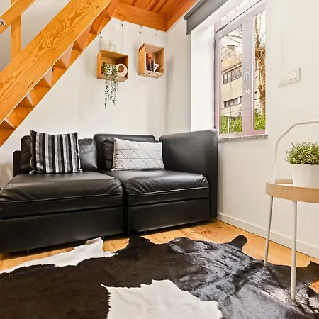 Apartman Cozy Loft W Poll Near Porto Cellars